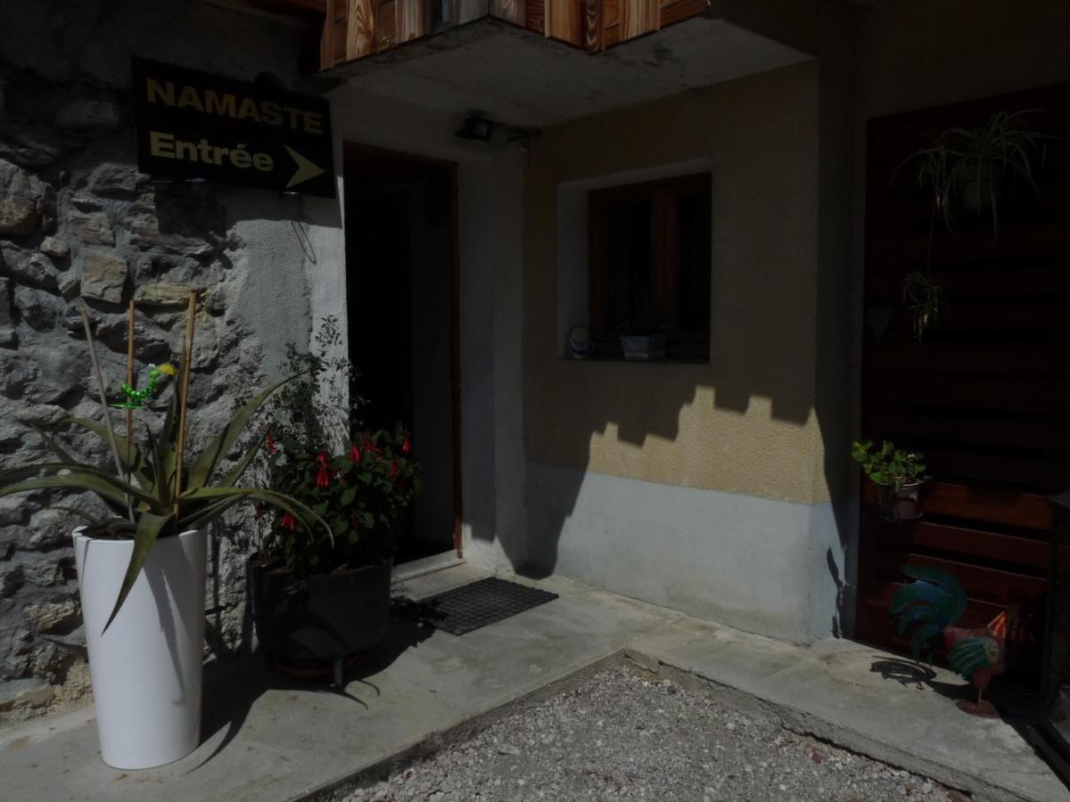 "Namaste" Chambre Zen Au Calme Saint-Jean-dʼAulps Exterior foto