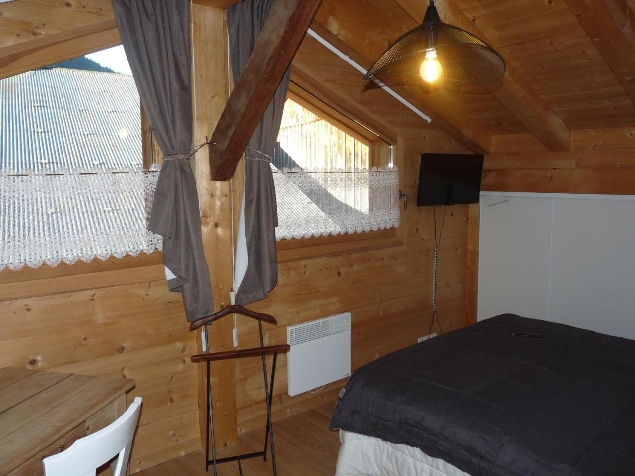 "Namaste" Chambre Zen Au Calme Saint-Jean-dʼAulps Exterior foto